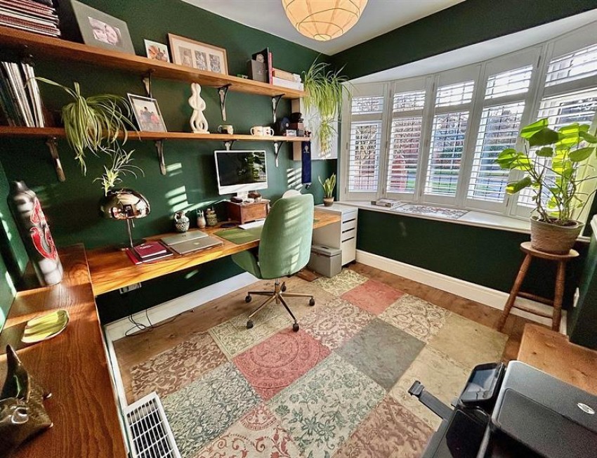 Images for Parrs Wood Road, East Didsbury