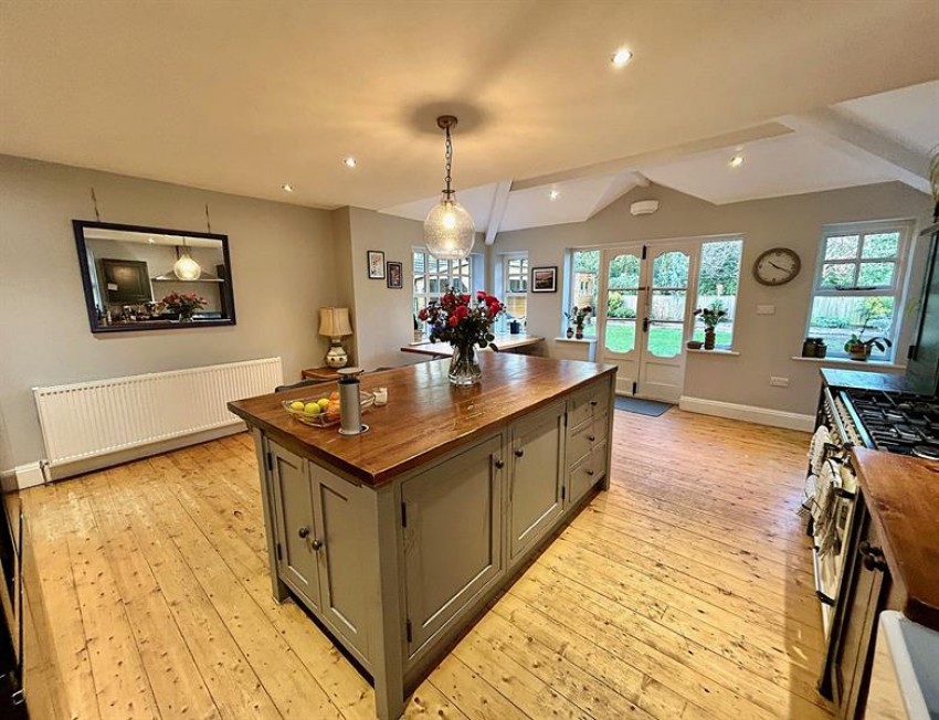 Images for Parrs Wood Road, East Didsbury