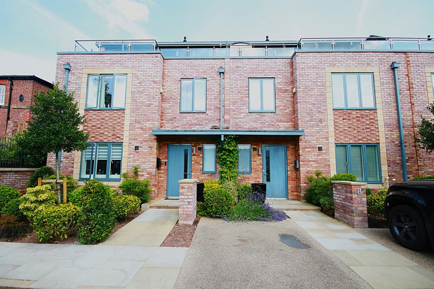 Images for South Courtyard Alderley Park
