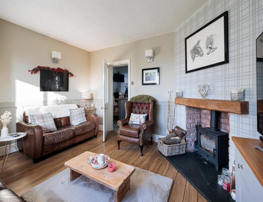 Images for  Refurbished family house with equestrian facilities in Ridley, Tarporley