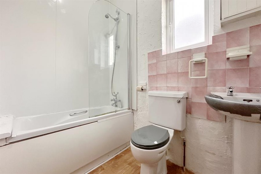 Images for London Road South, Poynton