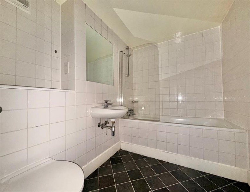 Images for Higher Cambridge Street, Manchester