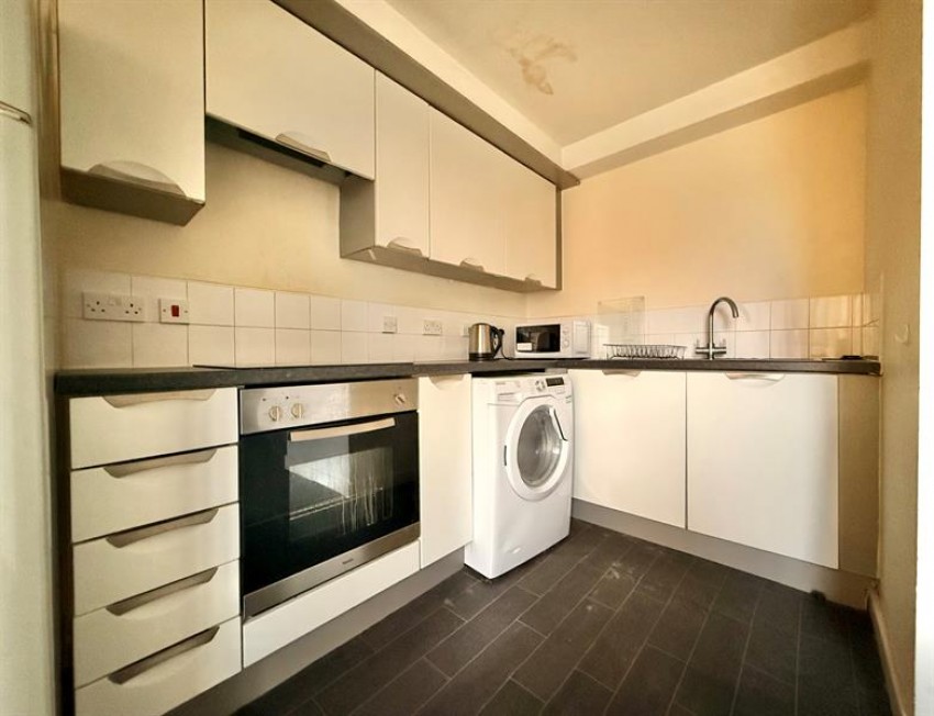 Images for Higher Cambridge Street, Manchester