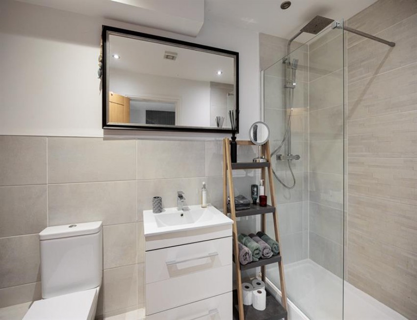 Images for Superb single storey apartment in Chester City