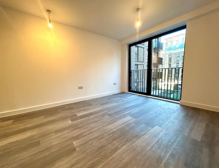 Images for 321 Ordsall Lane, Salford