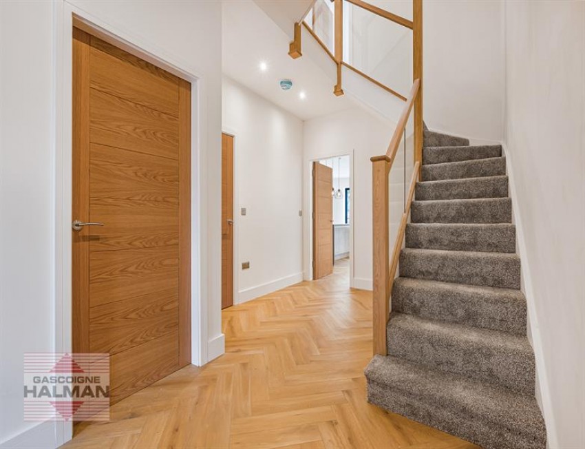 Images for 11 Brooklands Crescent, Sale