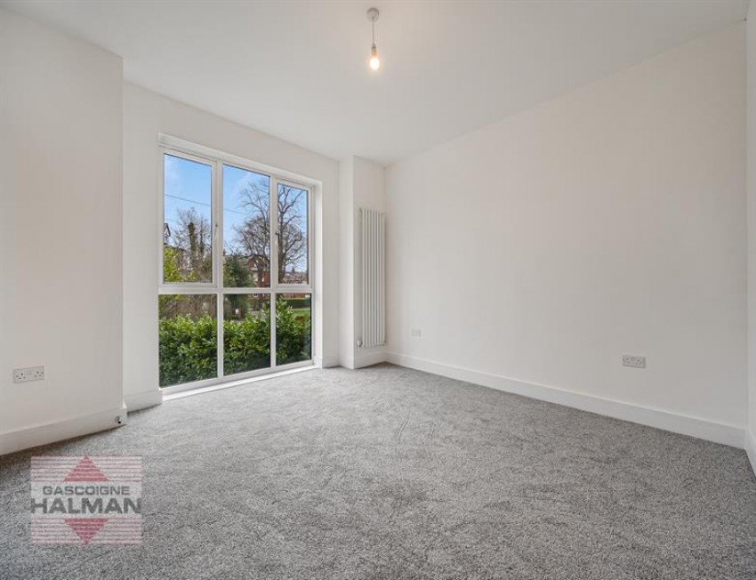 Images for 11 Brooklands Crescent, Sale