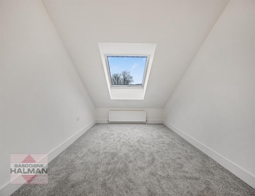 Images for 11 Brooklands Crescent, Sale