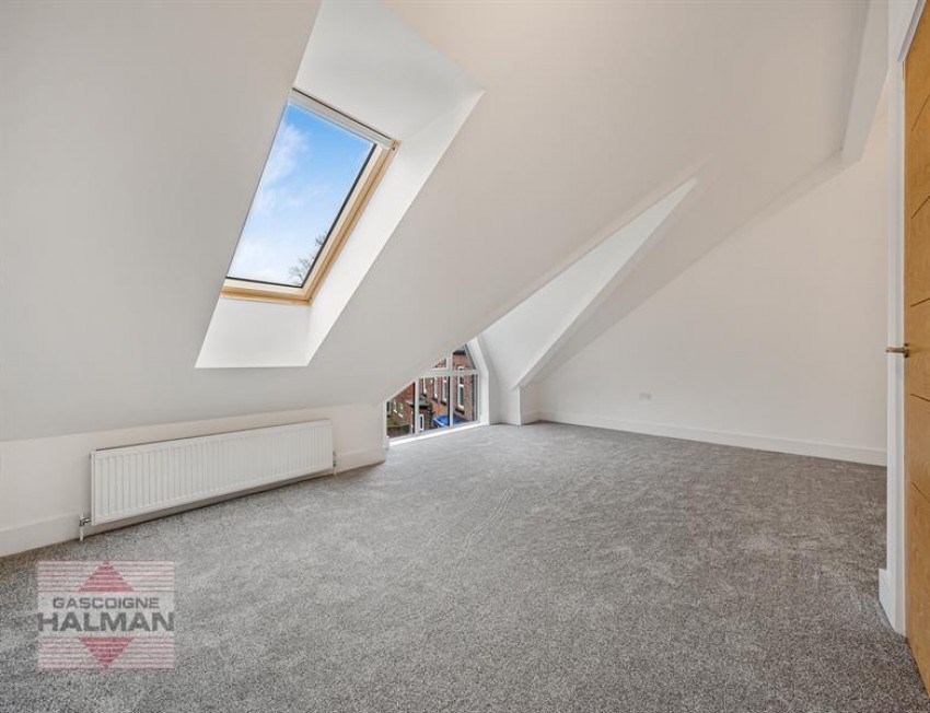 Images for 9 Brooklands Crescent, Sale