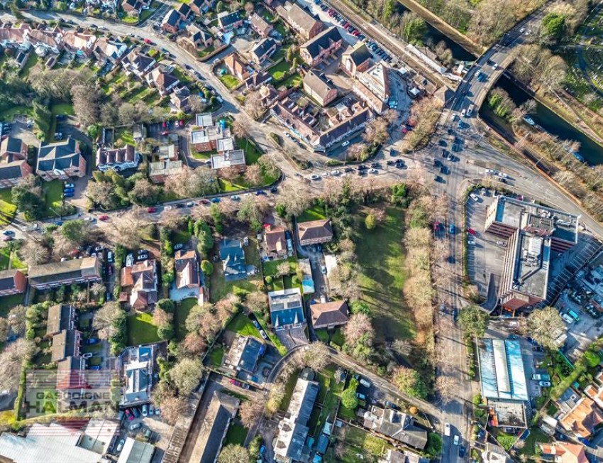 Images for 9 Brooklands Crescent, Sale