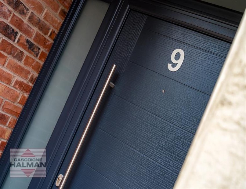 Images for 9 Brooklands Crescent, Sale