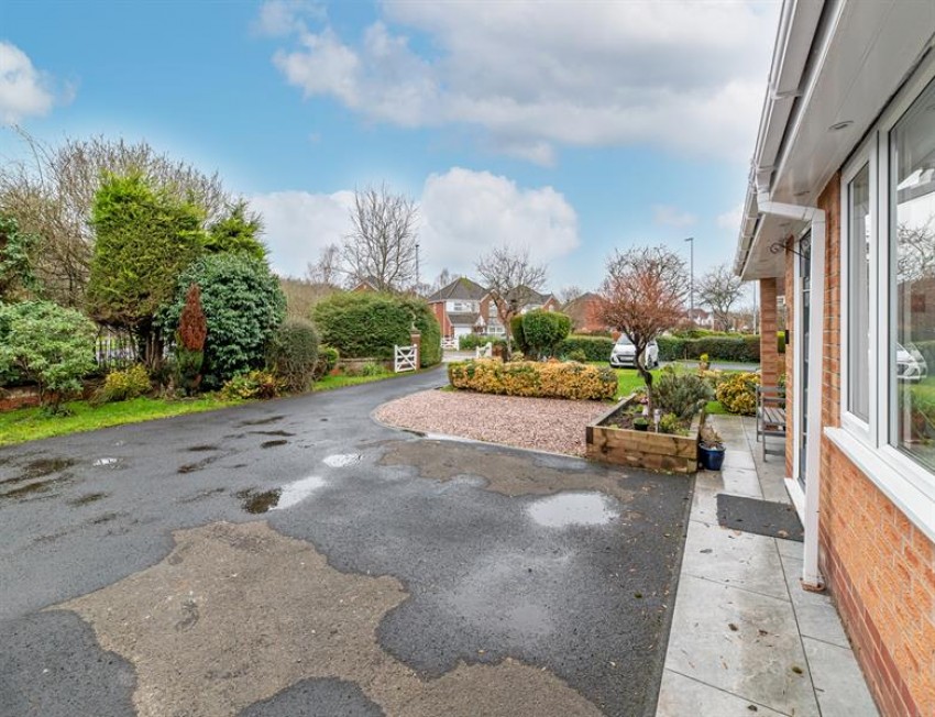 Images for Newmoore Lane, Runcorn