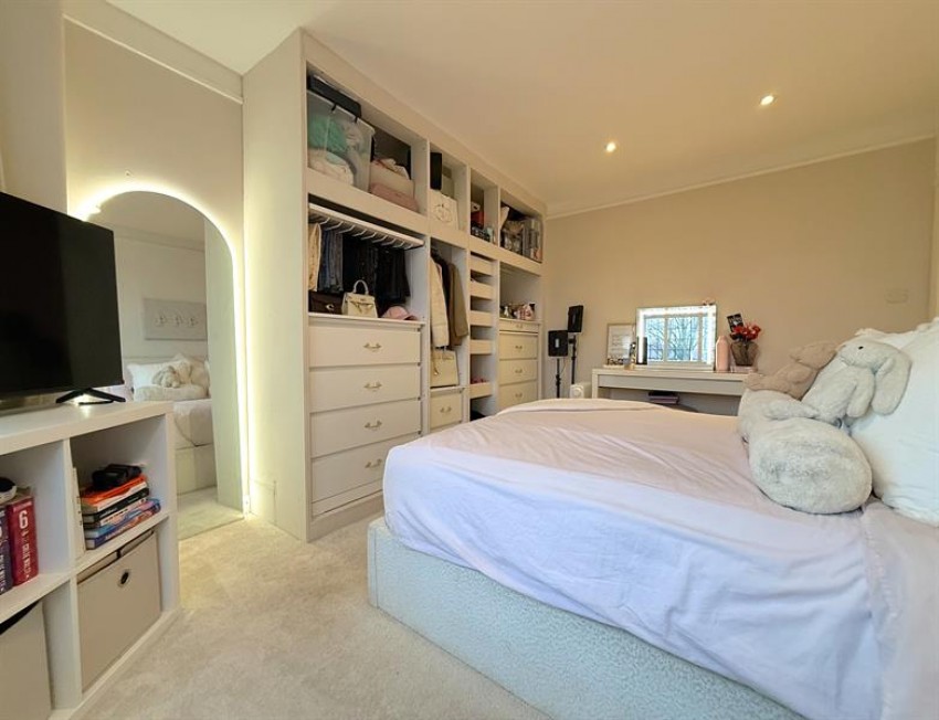 Images for Kilvert Drive, Sale