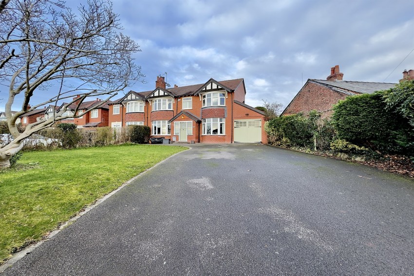 Images for Dickens Lane, Poynton