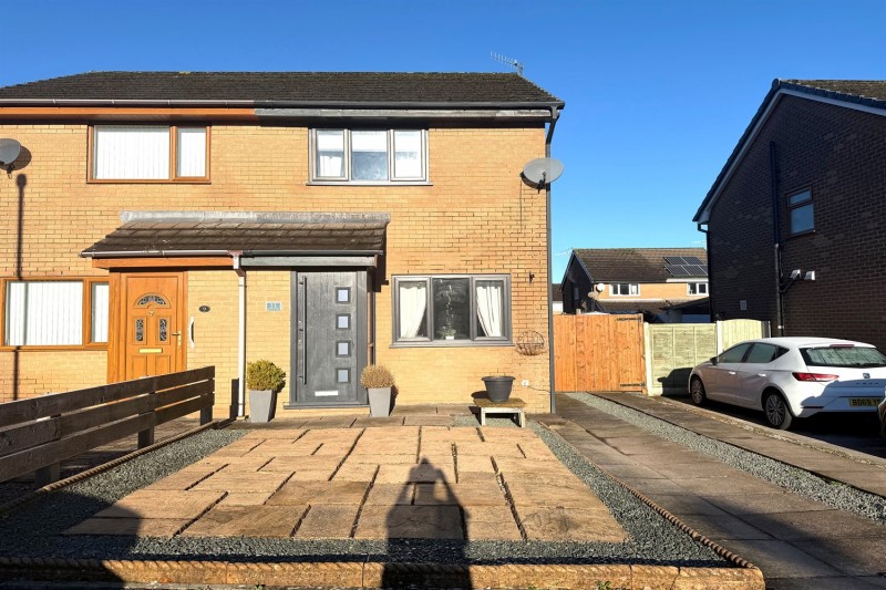 Longmeade Drive, Chapel-En-Le-Frith, High Peak