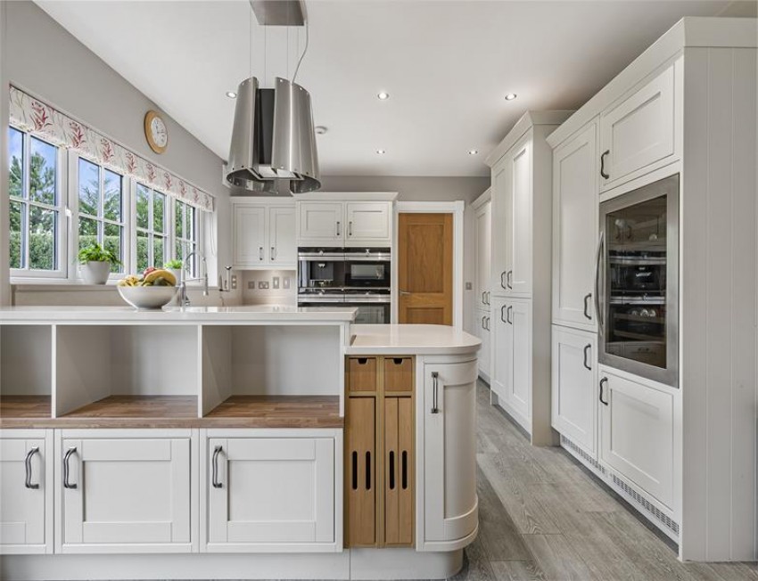 Images for Shackleton Road, Woodford - A Prestigious Home with Substantial Planning 