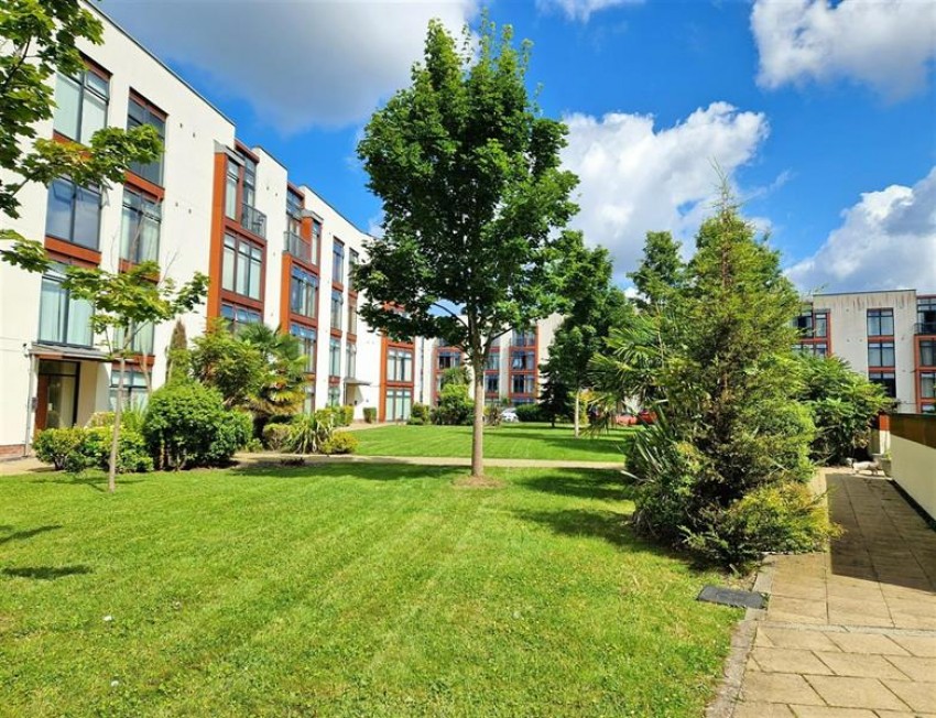 Images for 1a Freshpool Way, Manchester