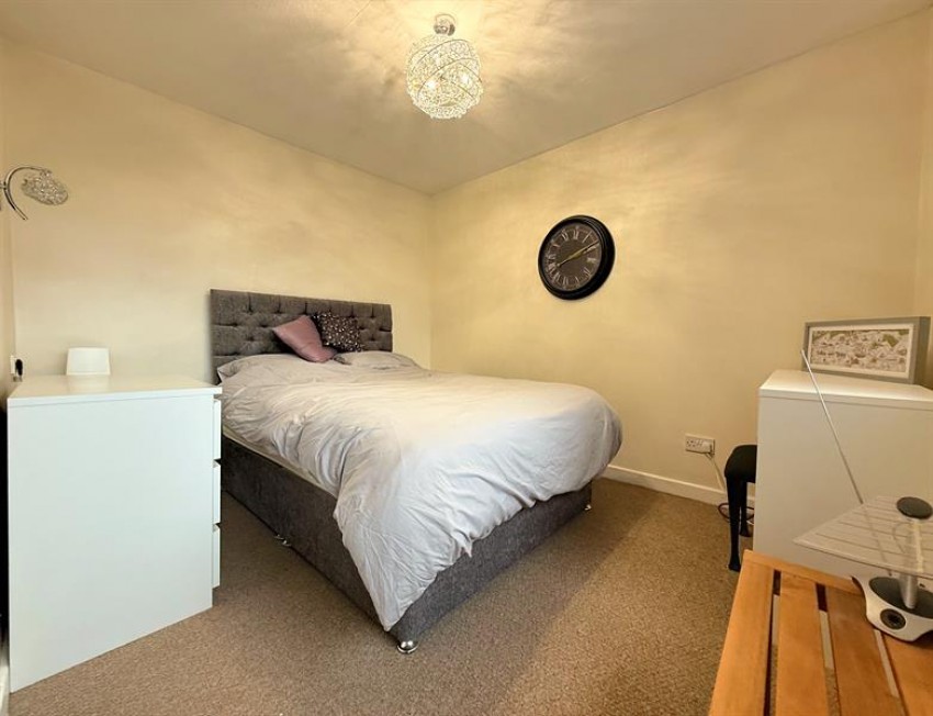 Images for Carrington Lane, Sale