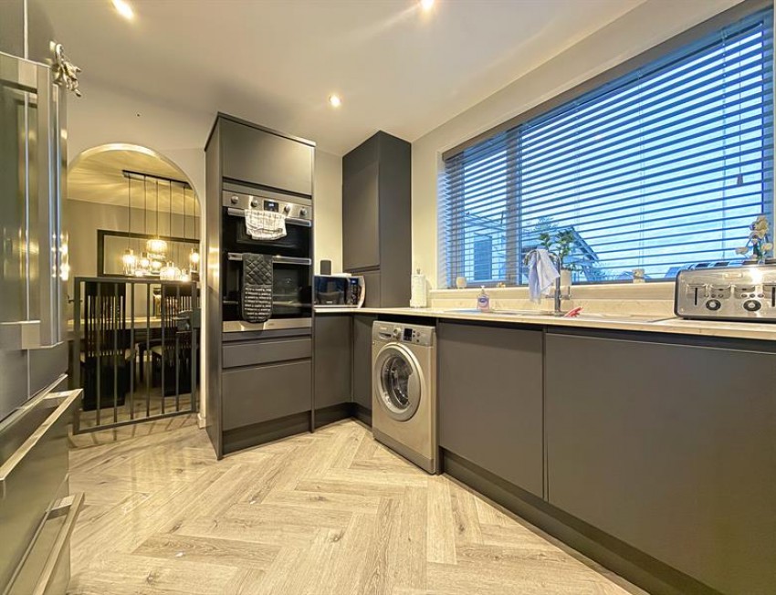 Images for Carrington Lane, Sale