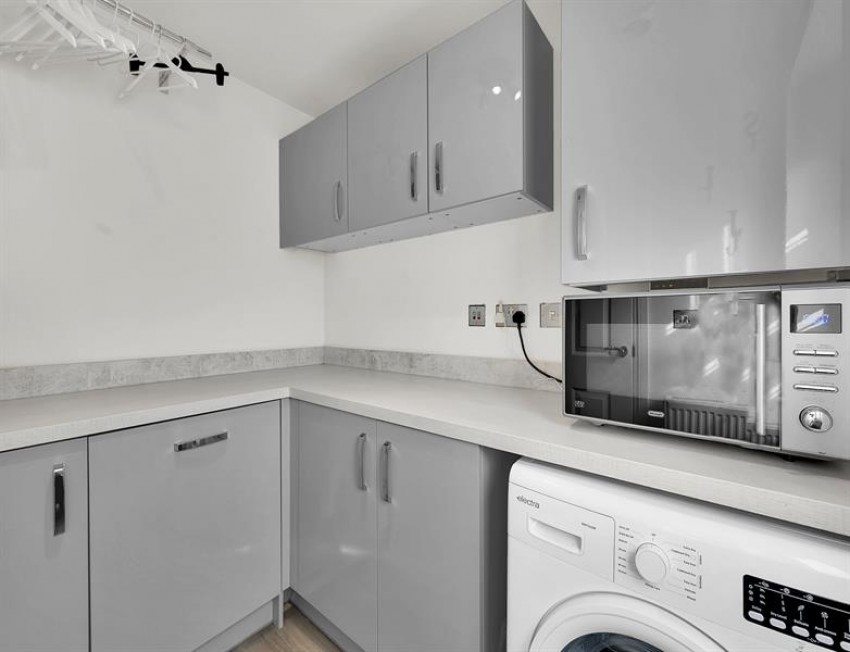 Images for Meadow End Road, Chelford