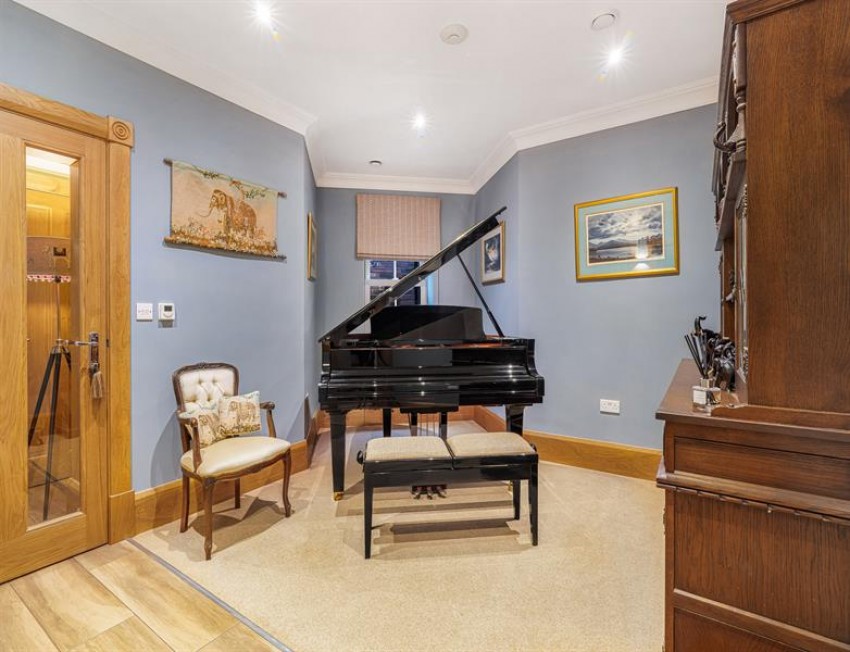 Images for Dutton, Warrington