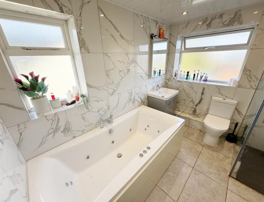 Images for Bolshaw Road, Heald Green, Cheadle