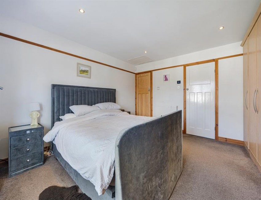 Images for Woodbourne Road, Sale