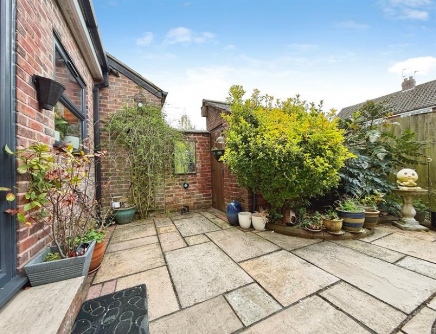 Images for Fords Lane, Bramhall