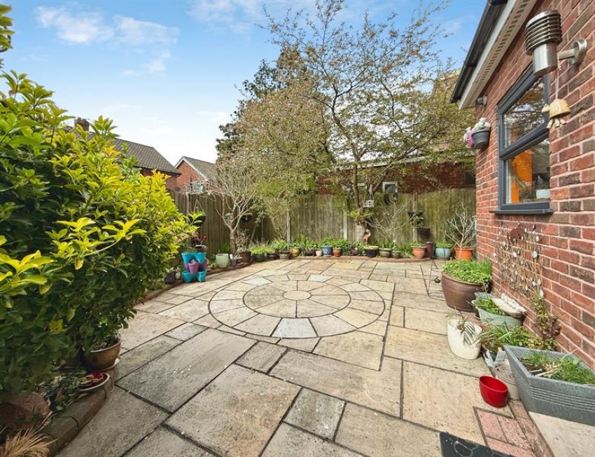 Images for Fords Lane, Bramhall