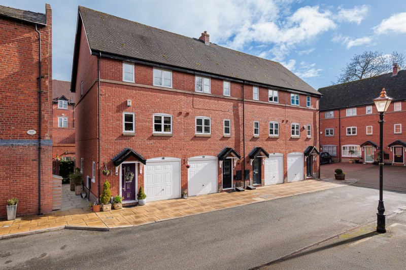 Old Mill Place, Tattenhall, Chester