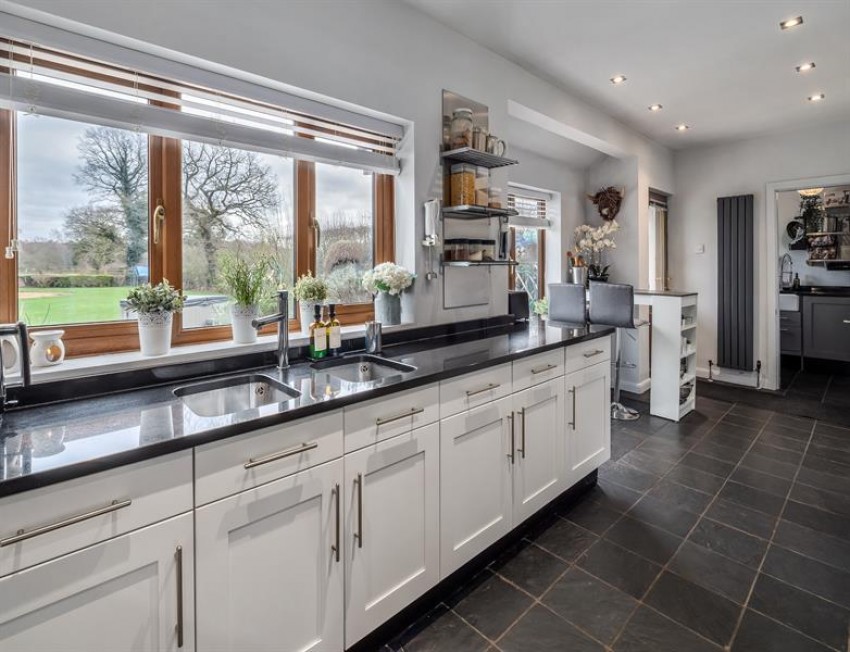 Images for Paddock Hill, Mobberley