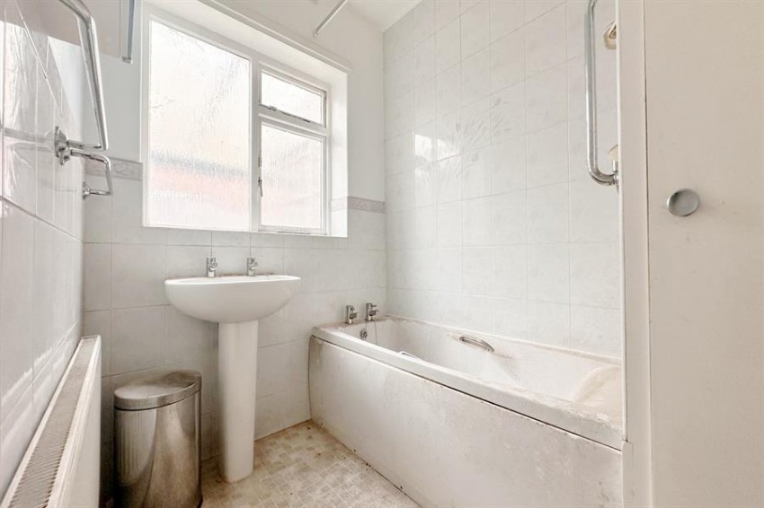 Images for Oak Grove, Poynton