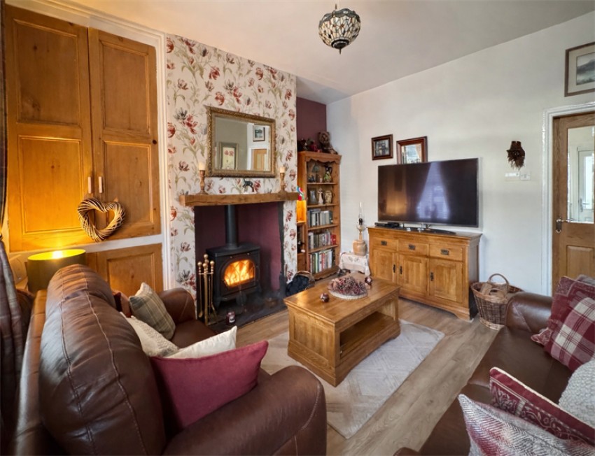 Images for Pikes Lane, Glossop