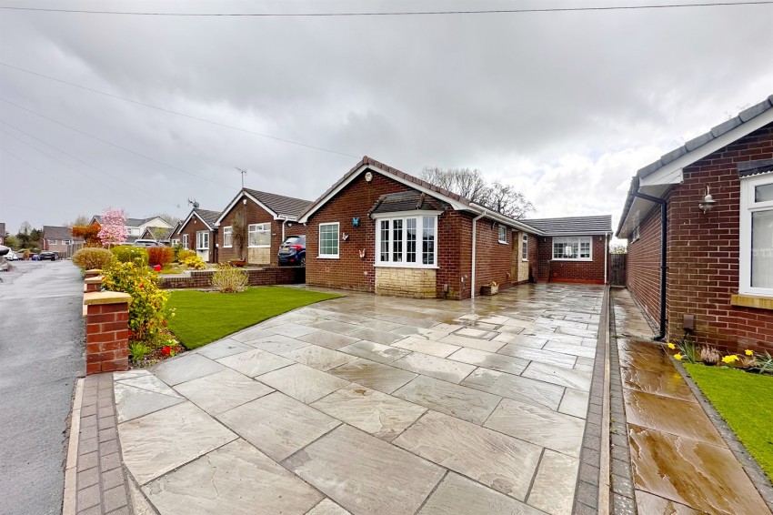 Images for Mallard Crescent, Poynton