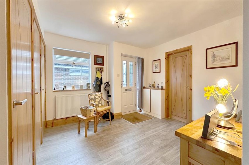 Images for Mallard Crescent, Poynton