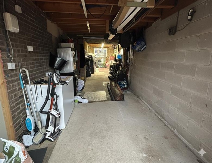 Images for Rowton Grange Road, High Peak