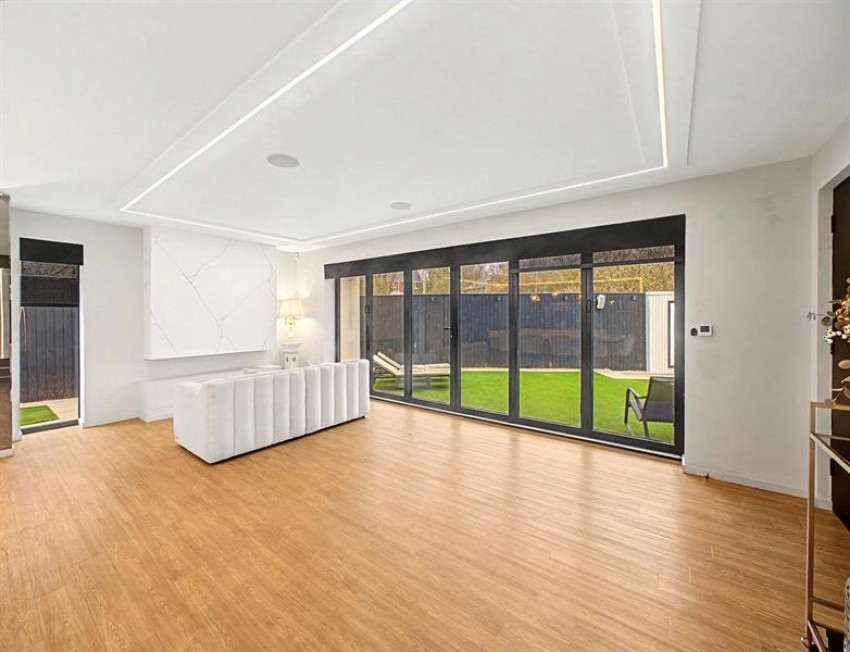 Images for Dutton, Warrington