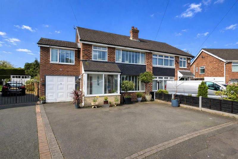 Baslow Drive, Heald Green, Stockport