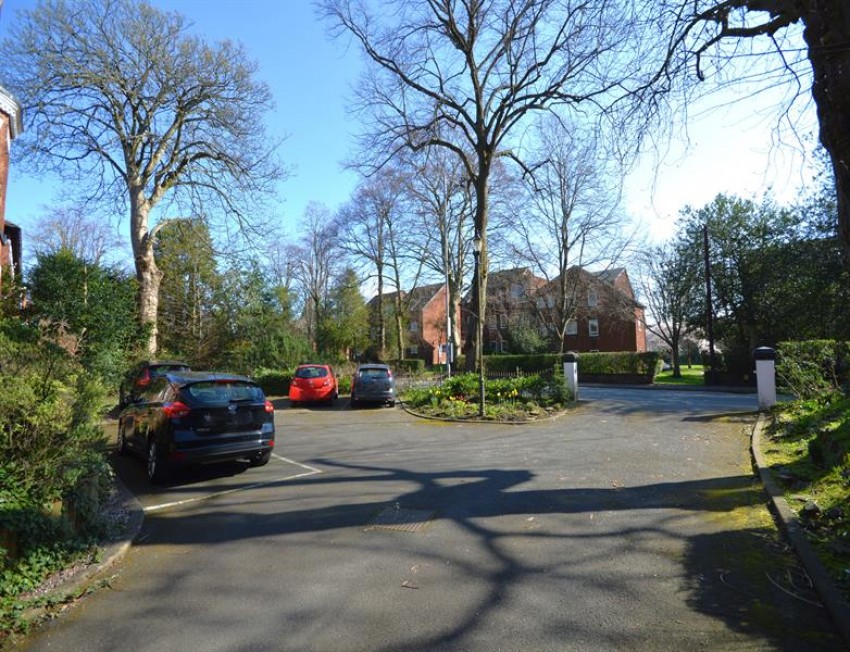 Images for Thorn Bank Lodge, Heaton Moor Road, Heaton Moor