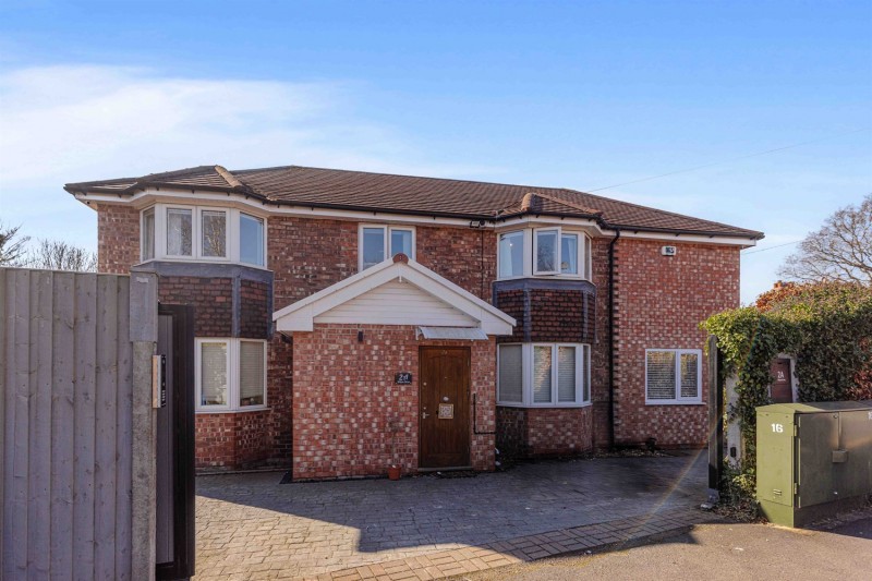 Wilton Drive, Hale Barns, Altrincham