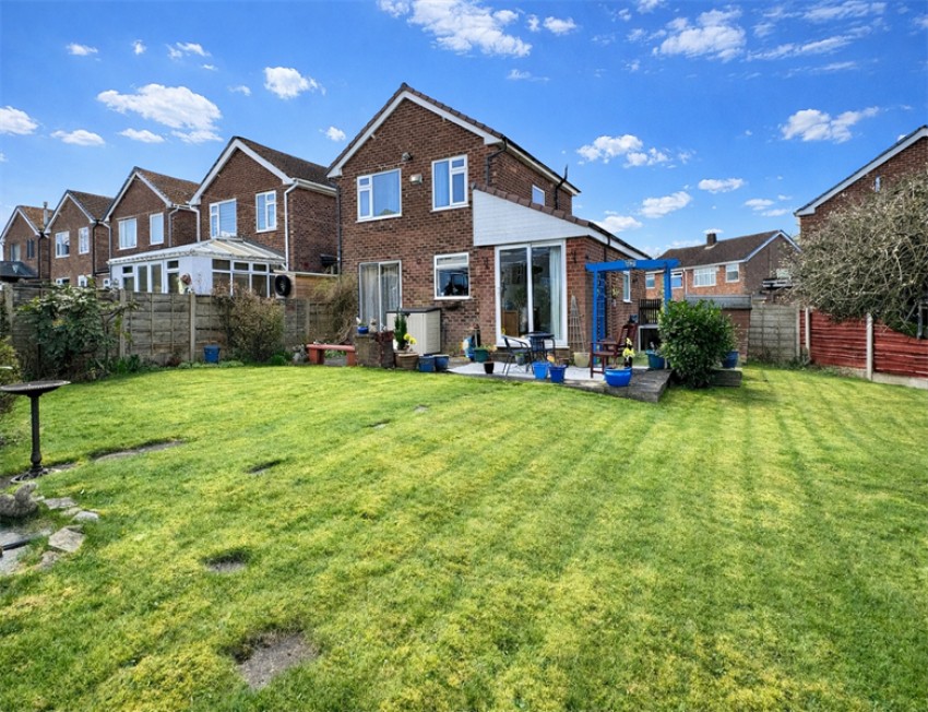 Images for Lawnfold, Hadfield, Glossop