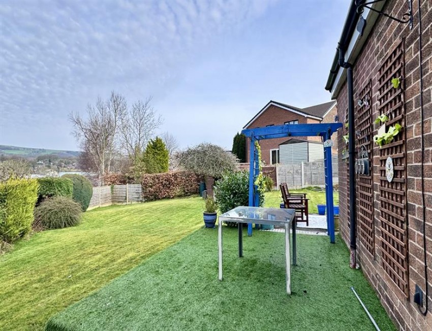 Images for Lawnfold, Hadfield, Glossop