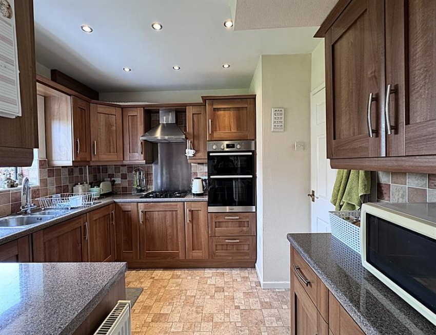 Images for Lawnfold, Hadfield, Glossop