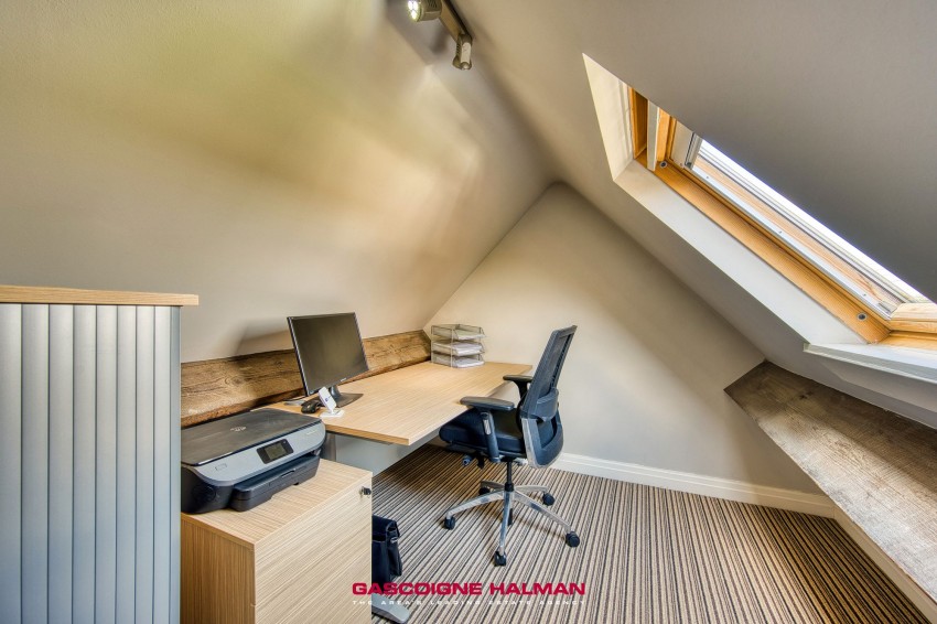 Images for Grasmere Crescent, Bramhall, SK7