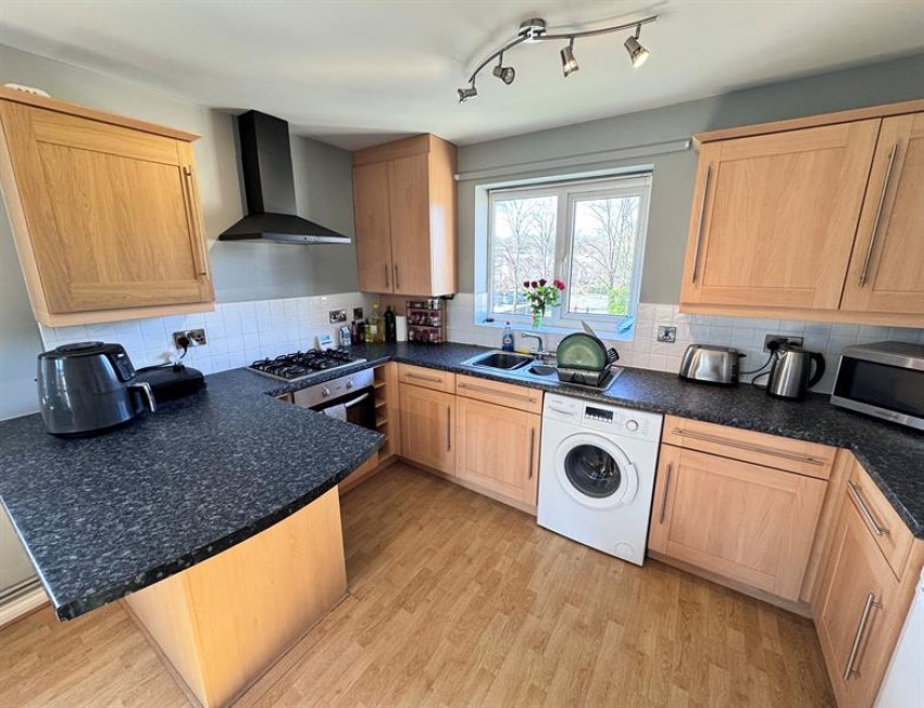 Images for Chapel-En-Le-Frith, High Peak