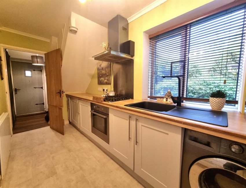 Images for Mere Close, Sale