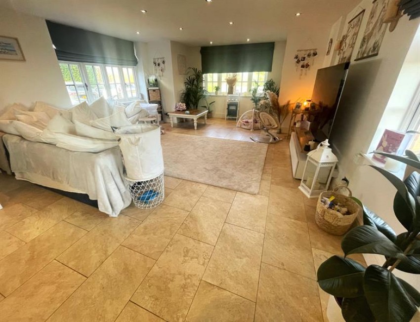 Images for Mobberley, Knutsford