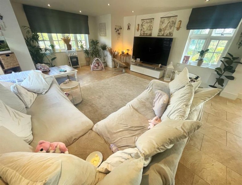 Images for Mobberley, Knutsford