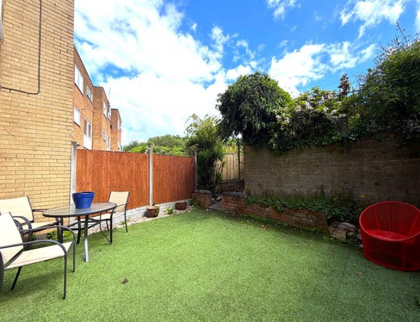 Images for Sandfields, Frodsham