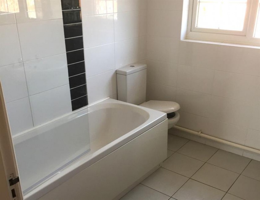 Images for Bessancourt, Holmes Chapel